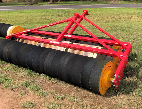 Roller with Universal hitch